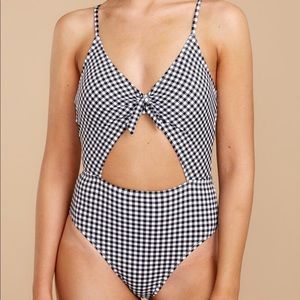 MAKE ME AN OFFER! One piece swimsuit